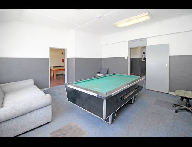 1,842M² BUSINESS FOR SALE IN BRIXTON